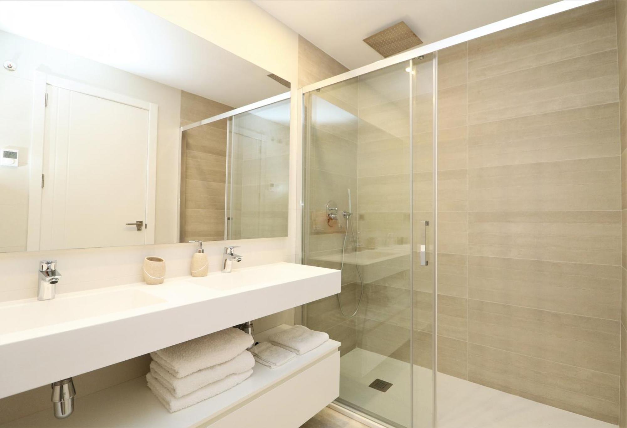 Sunset Waves Siesta Apartment เบนิดอร์ม ภายนอก รูปภาพ