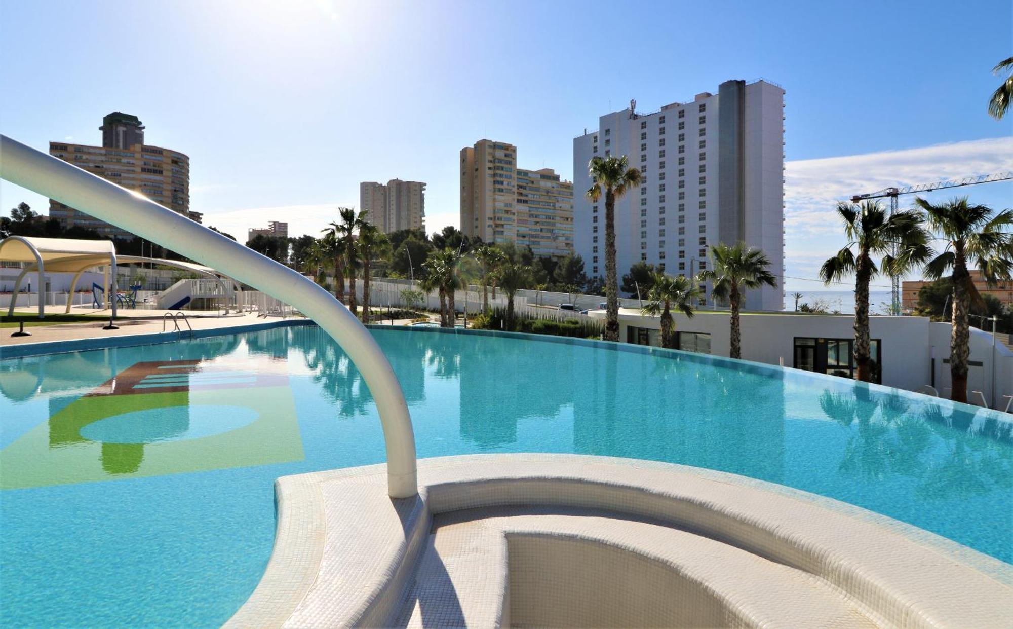 Sunset Waves Siesta Apartment เบนิดอร์ม ภายนอก รูปภาพ