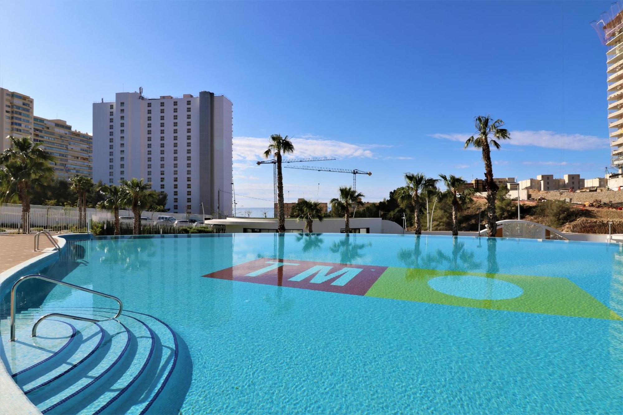Sunset Waves Siesta Apartment เบนิดอร์ม ภายนอก รูปภาพ